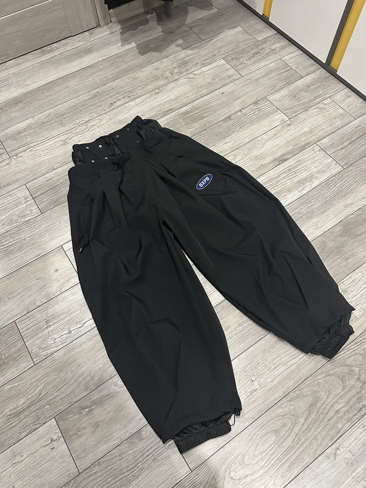 Spodnie snowboardowe Orbit – Czarny